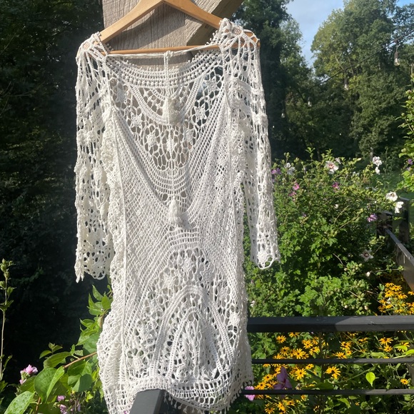 Open Back Crochet Cover Up - Picture 4 of 10